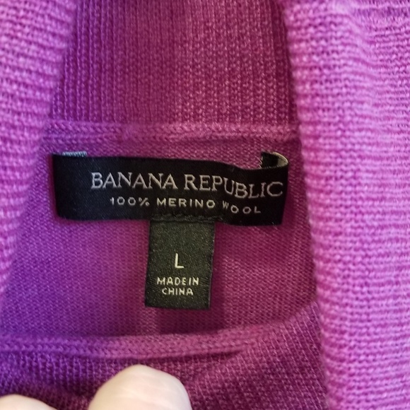 Banana Republic merino wool sweater - Picture 2 of 5